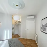Modern High Floor With Park View